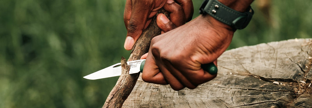 Okapi Folding Knife with forest green handle